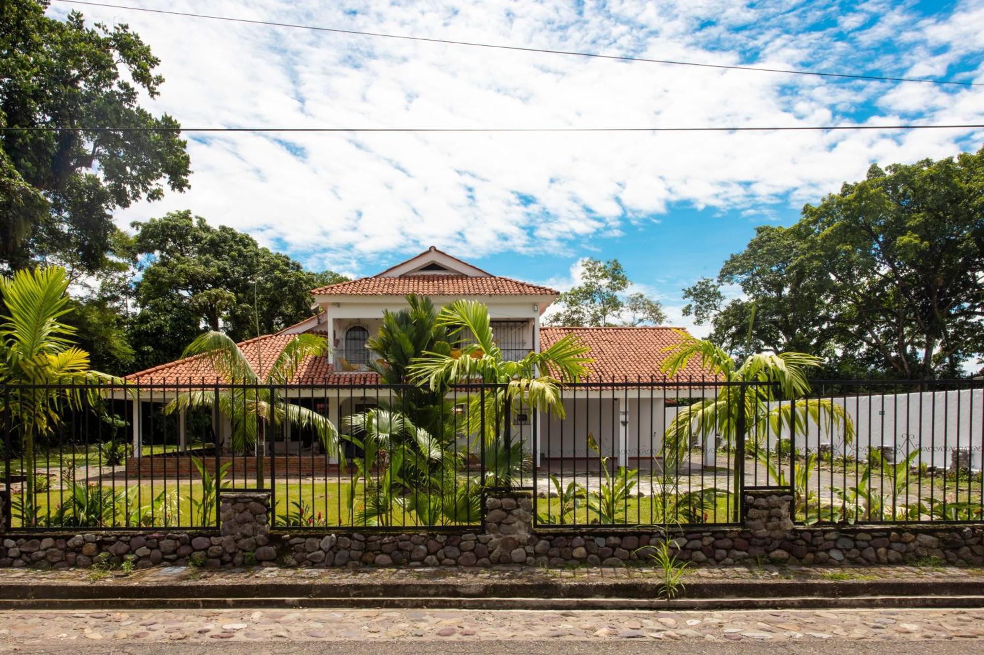 Doral House Villavicencio Bavaria Esterno foto